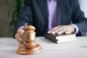 defesa de empregado na justica